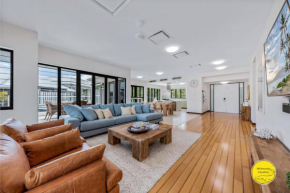 Penthouse living at the Port of Airlie